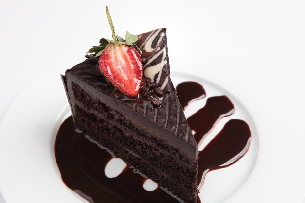 Chocolate Puff Pastry with Strawberry Cream - Mon Petit Four®